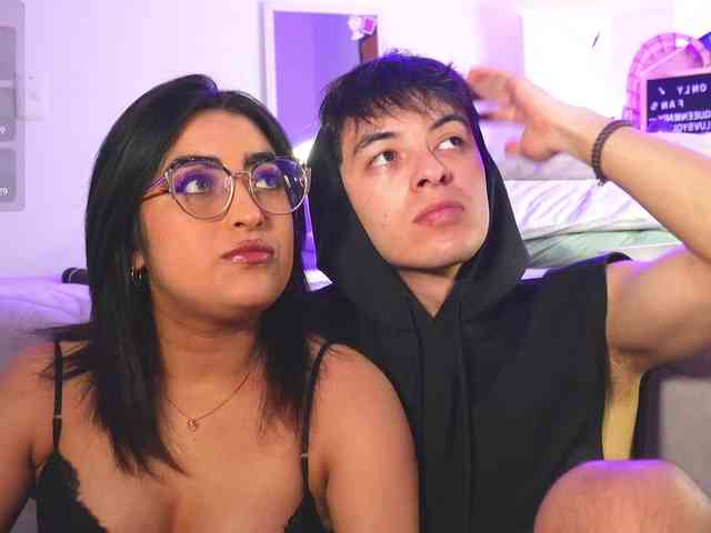 mary_and_andres webcam