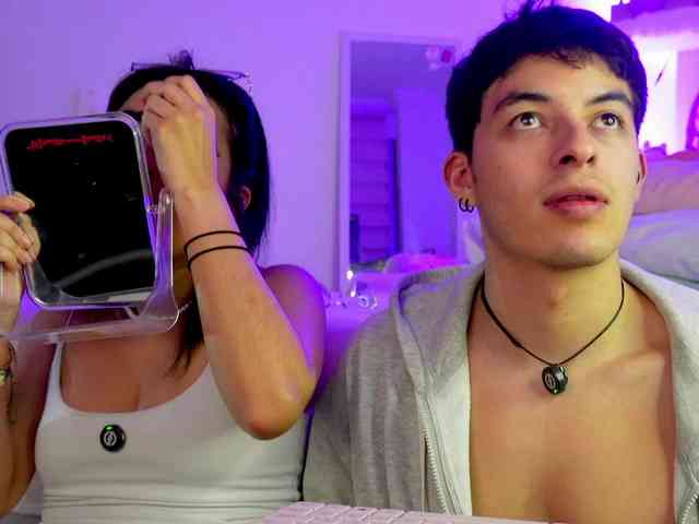mary_and_andres webcam