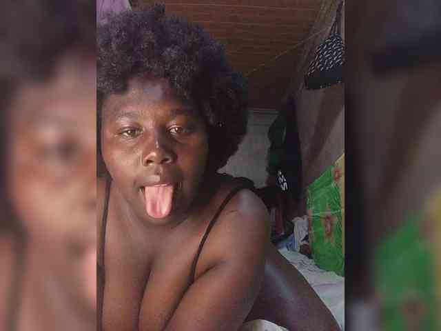 shiiquery110 webcam