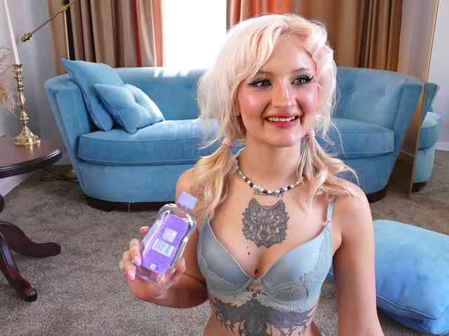 free voyeur web cam SunnyGlow