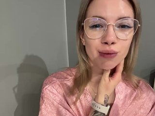 Millashaa Porn Show