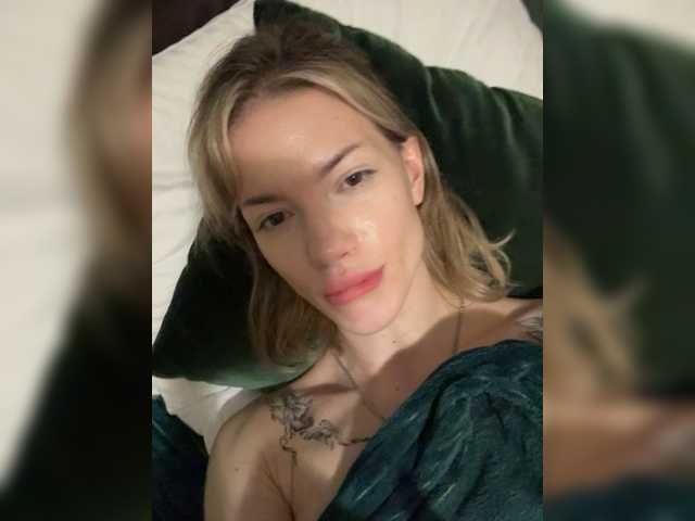 Millashaa's BongaCams show and profile