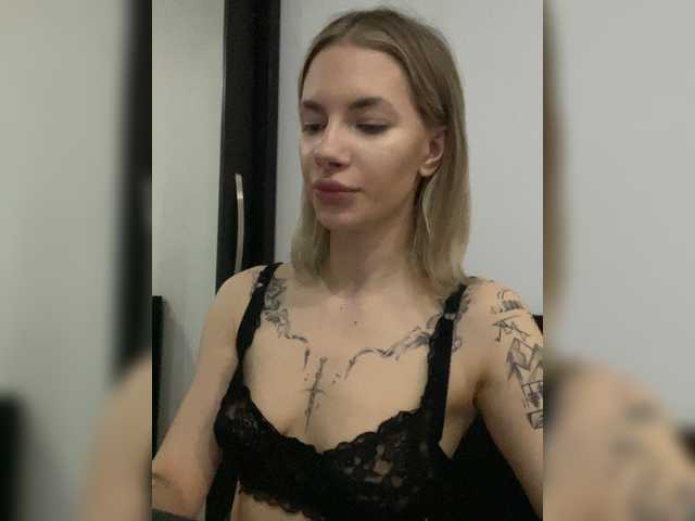 Millashaa's BongaCams show and profile
