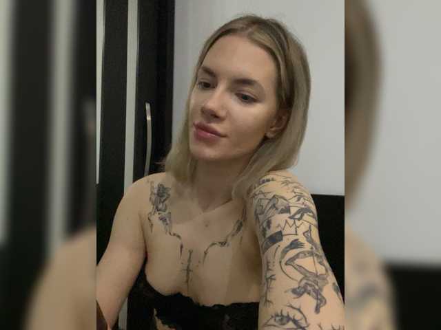 Millashaa's BongaCams show and profile
