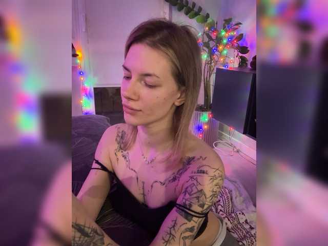 Millashaa's BongaCams show and profile