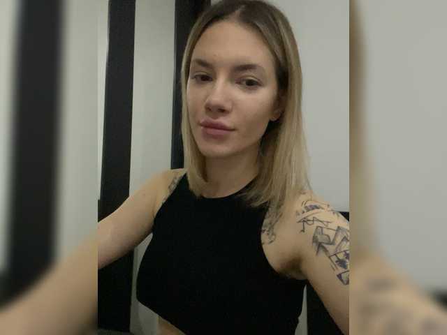 Millashaa's BongaCams show and profile