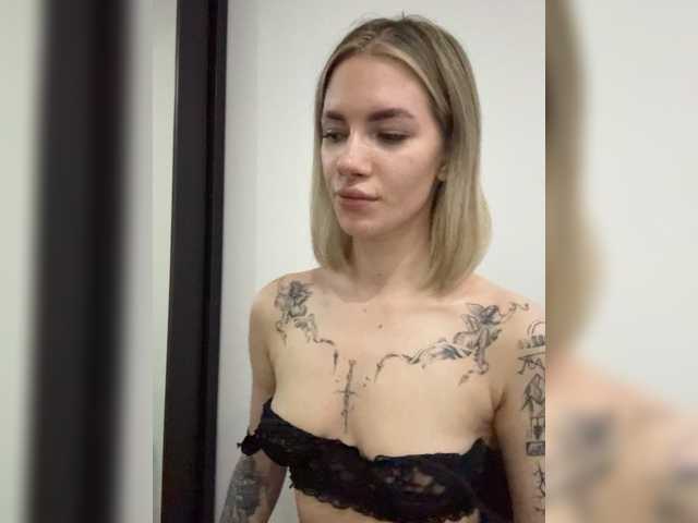 Millashaa's BongaCams show and profile
