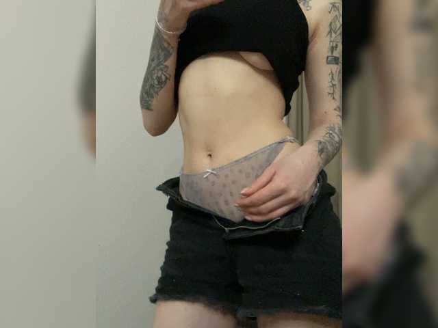 Millashaa's BongaCams show and profile