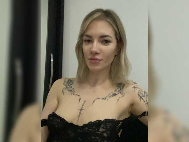 Millashaa's BongaCams show and profile