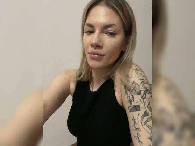 Millashaa live cam profile
