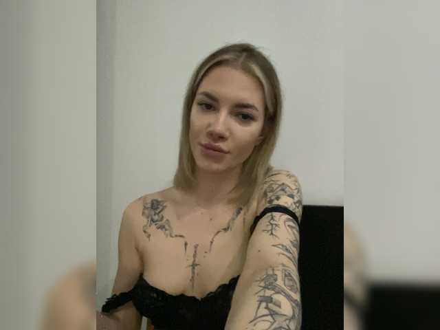 Millashaa's BongaCams show and profile