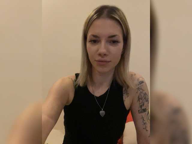 Millashaa's BongaCams show and profile