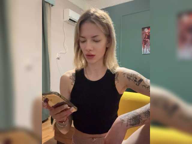 Millashaa's BongaCams show and profile