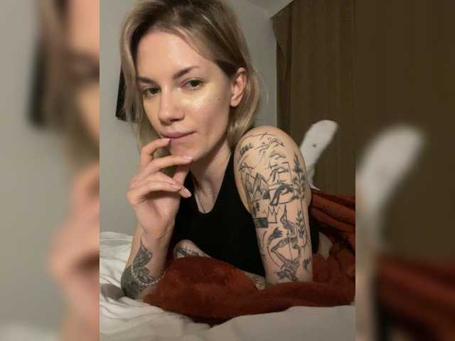 Millashaa's BongaCams show and profile