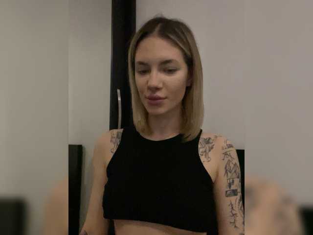 Millashaa's BongaCams show and profile