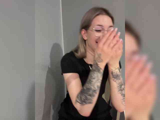 web cam show Millashaa