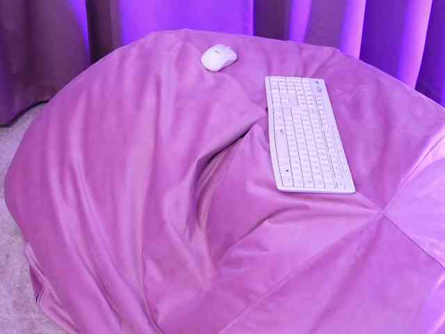 VanyaRayy webcam