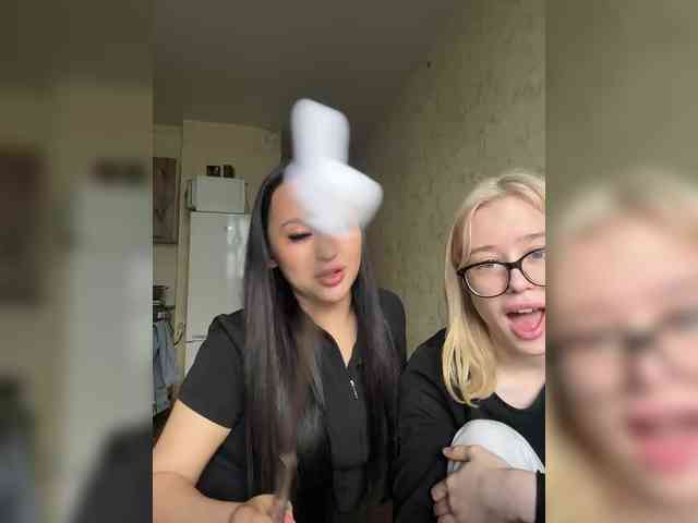livesex cam EmyEva