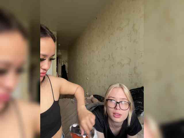 live porn show EmyEva