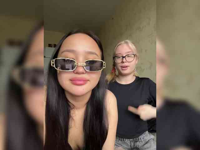 live sex cam free EmyEva