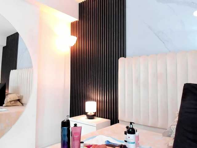 Samantha-Claus's BongaCams show and profile