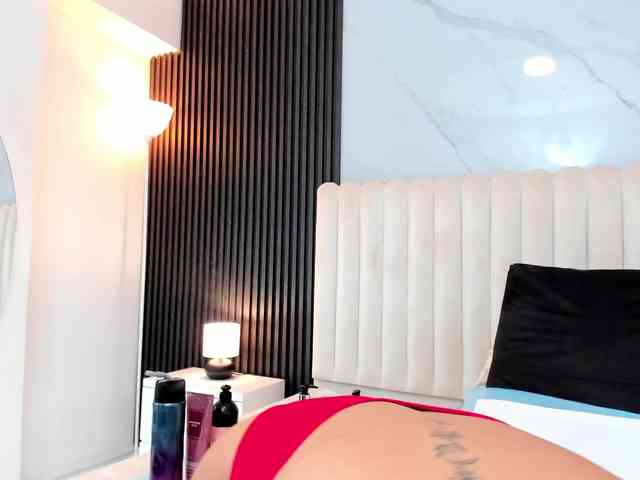 Samantha-Claus webcam