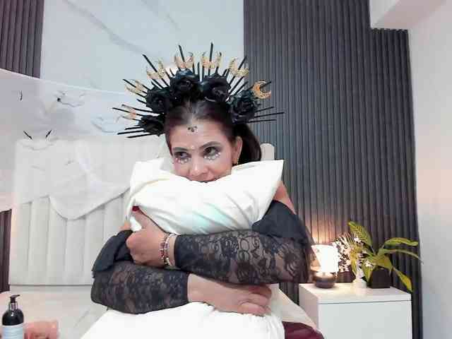 Samantha-Claus Samantha-Claus