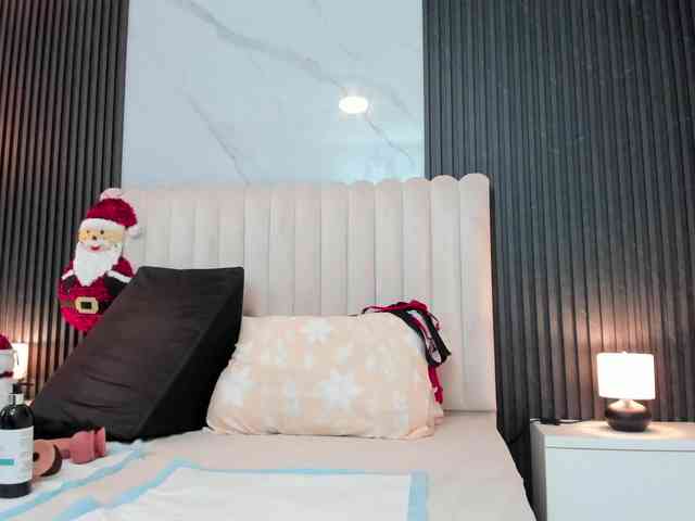 Samantha-Claus Samantha-Claus