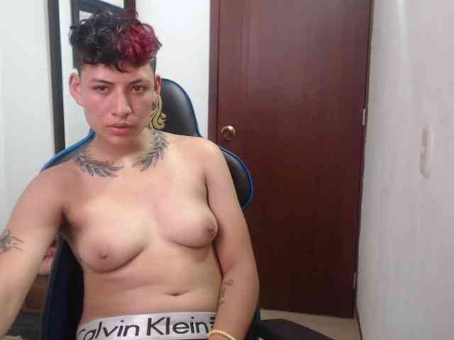 camilotomboy18 webcam