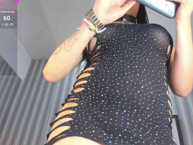 Megaan-Lee webcam