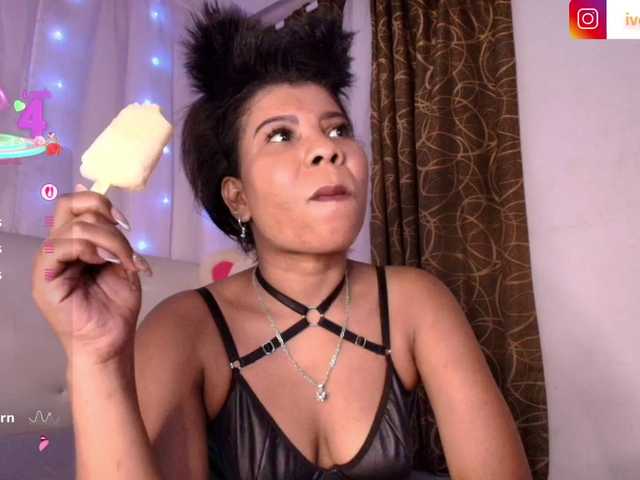 Ivonjoness's BongaCams show and profile