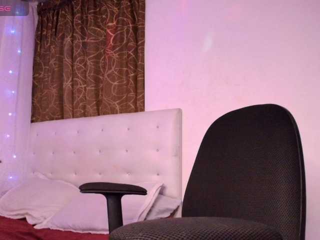 Ivonjoness's BongaCams show and profile