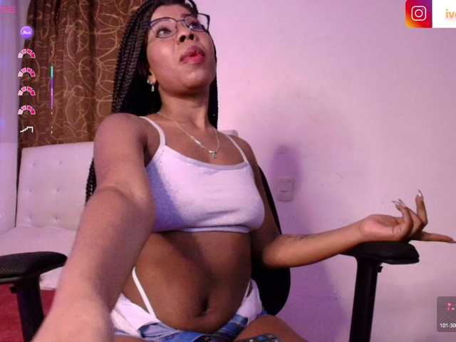 Ivonjoness's BongaCams show and profile