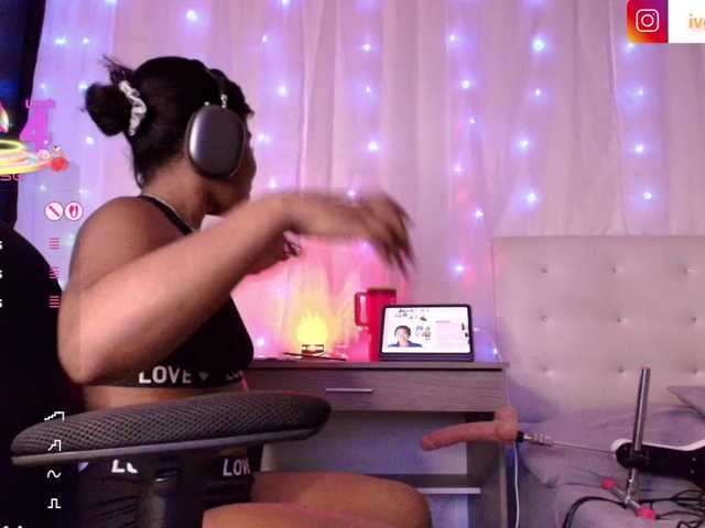 Ivonjoness's BongaCams show and profile