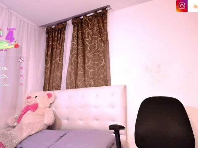 Ivonjoness's BongaCams show and profile