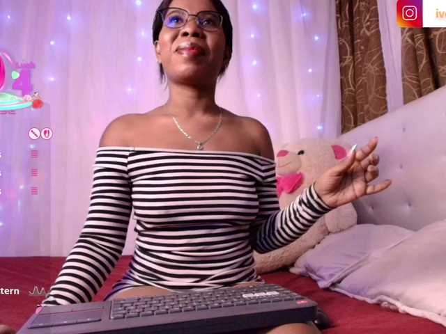 Ivonjoness's BongaCams show and profile