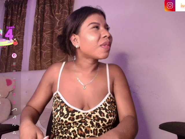 Ivonjoness's BongaCams show and profile