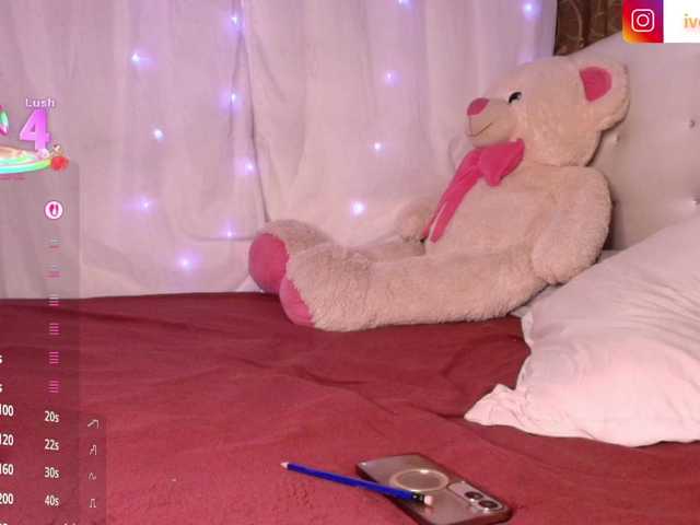 Ivonjoness's BongaCams show and profile