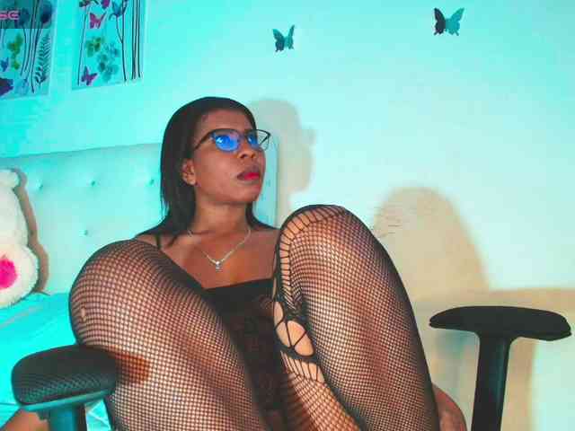 Ivonjoness webcam