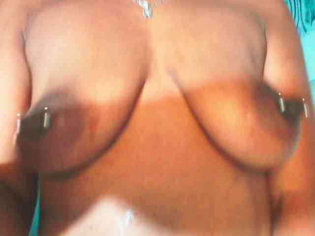 Yvonejoness webcam