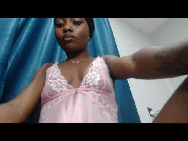 LucyWyild webcam