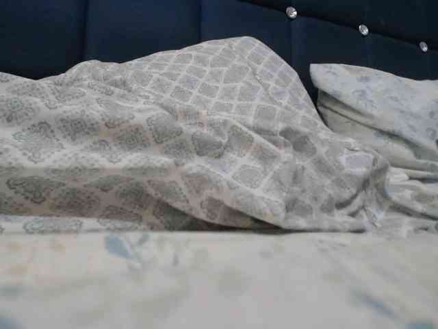 LucyWyild webcam