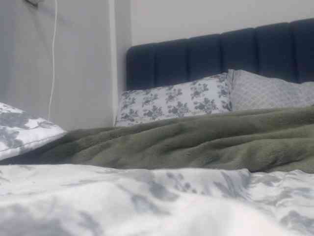 LucyWyild webcam