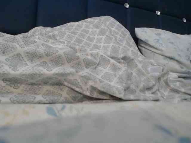 LucyWyild webcam