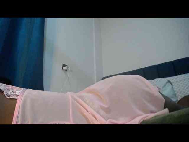 LucyWyild webcam