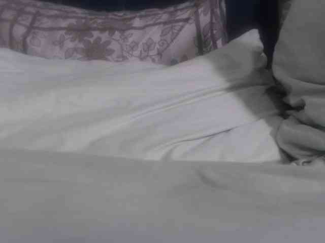 LucyWyild webcam