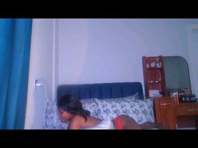 LucyWyild webcam