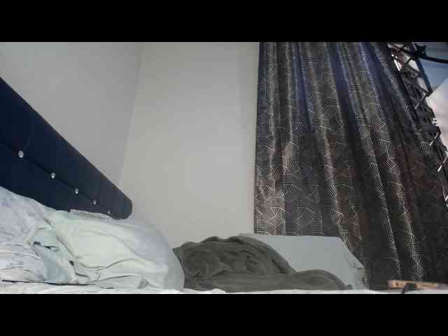 LucyWyild webcam
