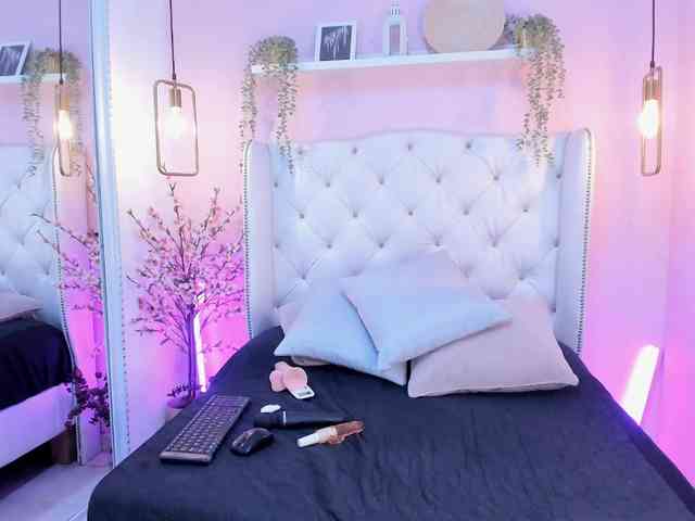 HollyRodes webcam