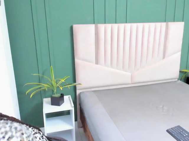 Naomii-Cooper on BongaCams 